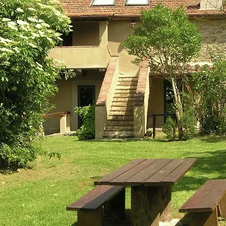 Deluxe In With Pool